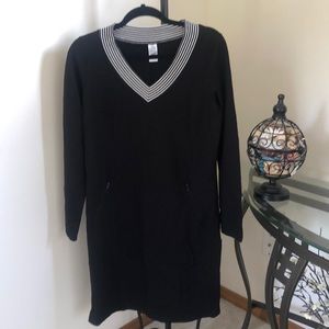 Avon marc V-neck Long Sleeve Dress w Pockets